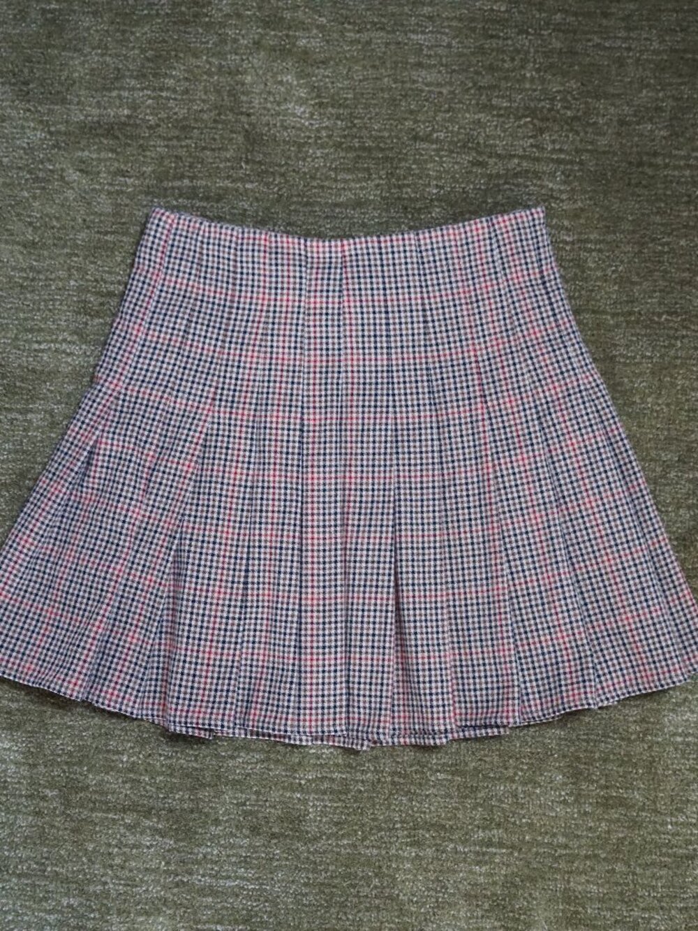 Brandy Melville plaid mini ruffle skirt
